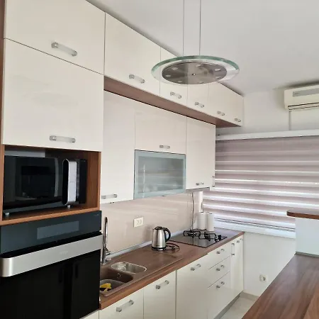 Dunja Apartment *
